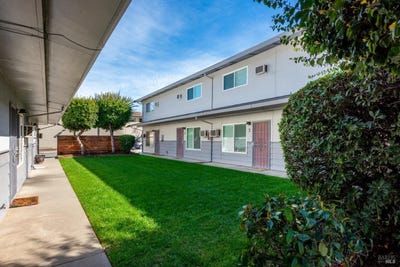 /international/us/140-cernon-street-vacaville-ca-110108712693/