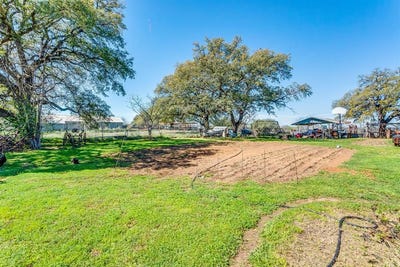 /international/us/200-college-street-gustine-tx-110090531772/