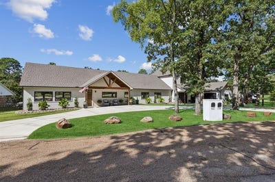 /international/us/102-shadywood-place-enchanted-oaks-tx-110100653496/?lang=zh-tw