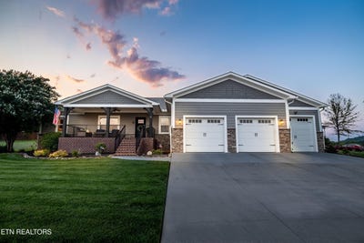 /international/us/119-pointe-summit-drive-greenback-tn-110100022128/
