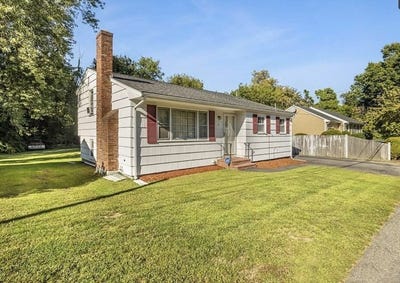 /international/us/11-boyden-st-brockton-ma-110106568491/