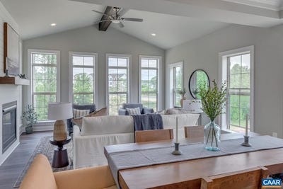 /international/us/9-larkin-ln-crozet-va-110103302027/