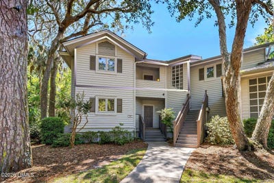 /international/us/55-barcelona-road-hilton-head-island-sc-110104621228/