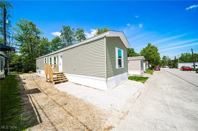 /international/us/8323-eagle-road-unit-18-kirtland-oh-110100154609/