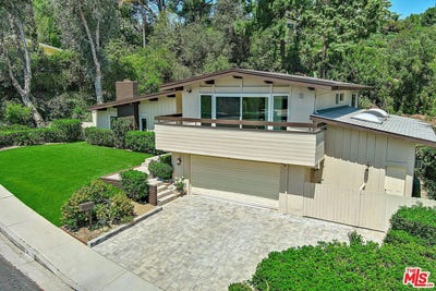 /international/us/4117-ellenita-ave-tarzana-ca-110108629991/