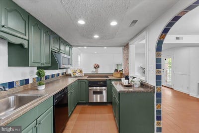 /international/us/202-buckingham-lane-stafford-va-110100592940/