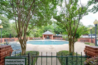 /international/us/900-taylor-street-401-columbia-sc-110107854763/