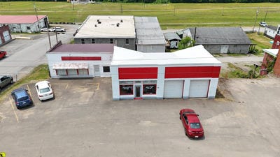 /international/us/502-elk-street-gassaway-wv-110108877555/