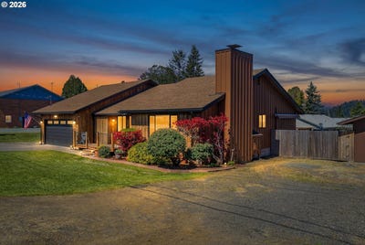 /international/us/1601-maple-st-myrtlepoint-or-110107004138/