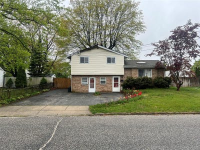/international/us/3016-beechnut-avenue-medford-ny-110107981914/