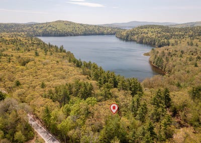 /international/us/7-cluff-lane-bridgton-me-110108268283/