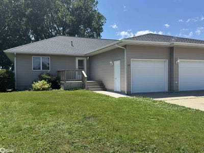 /international/us/17-plaza-drive-clear-lake-ia-110108769647/
