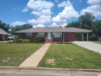 /international/us/812-magnolia-drive-sylacauga-al-110108333012/