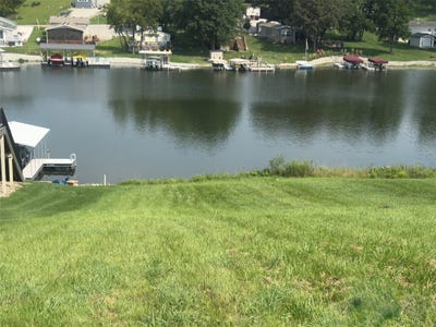 /international/us/643-south-ridge-park-ellston-ia-110109776028/