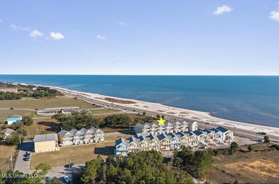 /international/us/1515-e-beach-boulevard-lot-105-pass-christian-ms-110104851235/