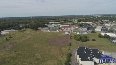 /international/us/500-w-honey-creek-drive-terre-haute-in-110075762911/