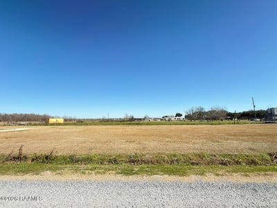 /international/us/9935-lou-ella-road-lot-2-kaplan-la-110105417049/