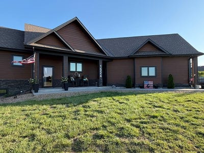 /international/us/1524-beechwood-dr-aurora-ne-110108202935/