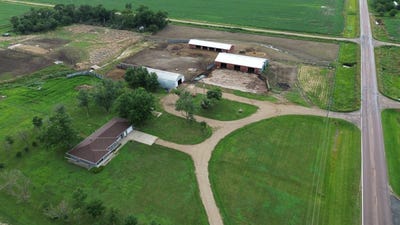 /international/us/27907-435th-ave-freeman-sd-110099882801/