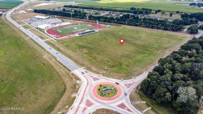 /international/us/2400-chemin-metairie-road-lot-1-youngsville-la-110120037470/