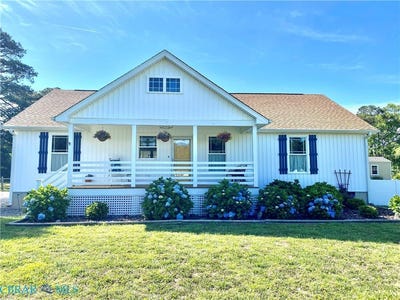/international/us/428-smith-point-road-reedville-va-110107925954/
