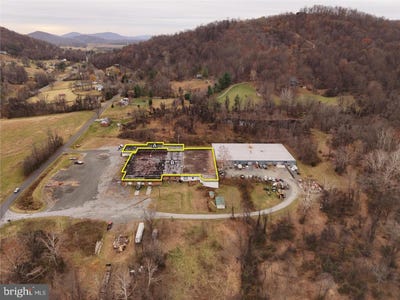 /international/us/113-aileen-road-flint-hill-va-110105795842/