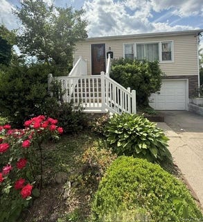 /international/us/2360-milburn-avenue-baldwin-ny-110108437162/