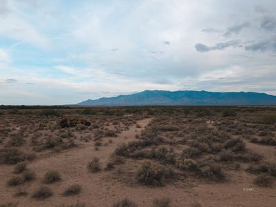 /international/us/hancock-meadows-way-pima-az-110101123914/