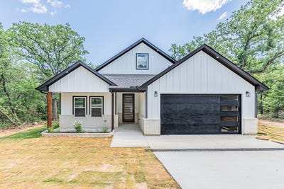 /international/us/109-gordons-circle-runaway-bay-tx-110107822502/