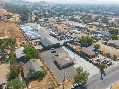 /international/us/3604-campbell-street-jurupa-valley-ca-110094774310/