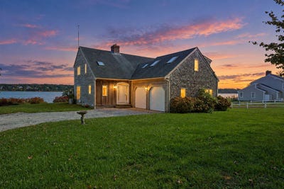 /international/us/140-old-state-highway-eastham-ma-110120605518/