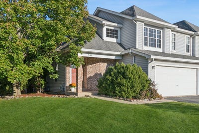 /international/us/548-heritage-drive-oswego-il-110120693878/