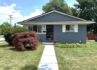 /international/us/253-s-webik-avenue-clawson-mi-110101219230/?lang=en