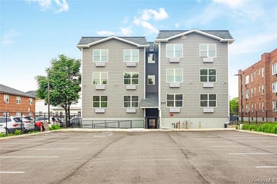 /international/us/539-front-street-hempstead-ny-110107991219/
