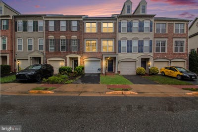 /international/us/8139-dove-cottage-court-lorton-va-110119991731/