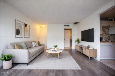 /international/us/2551-w-rose-lane-phoenix-az-110102158543/