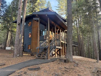 /international/us/116-marion-trail-lake-almanor-ca-110106503768/