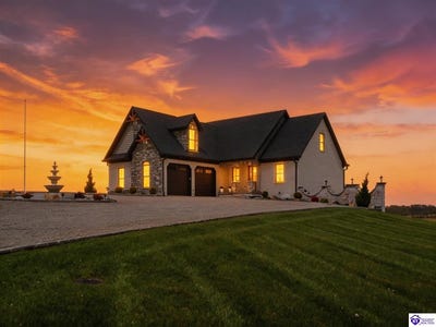 /international/us/140-stringtown-road-bloomfield-ky-110107463065/
