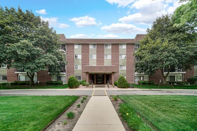 /international/us/1030-s-fernandez-avenue-s-arlington-heights-il-110108781863/
