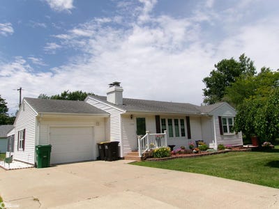 /international/us/1110-n-lincoln-street-creston-ia-110108961612/
