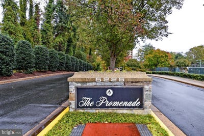 /international/us/5225-pooks-hill-road-bethesda-md-110108191871/