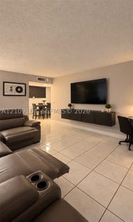 /international/us/3285-foxcroft-rd-miramar-fl-110120653405/