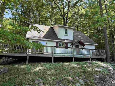 /international/us/6243-lake-grove-petoskey-mi-110108571829/