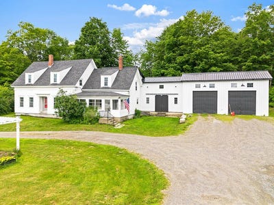 /international/us/1053-mercer-road-mercer-me-110109084548/
