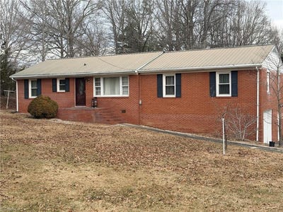 /international/us/1105-springfield-road-high-point-nc-110105846244/