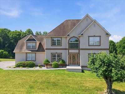 /international/us/1035-e-brentwood-drive-morristown-tn-110108239371/