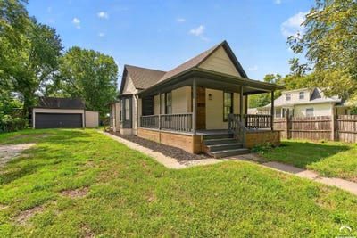 /international/us/608-elm-street-lawrence-ks-110110297077/