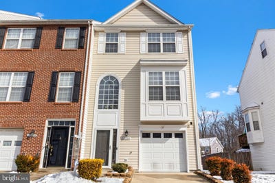 /international/us/10704-jacksonhole-place-white-plains-md-110106242365/