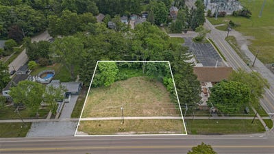 /international/us/309-s-whittaker-street-new-buffalo-mi-110100116803/