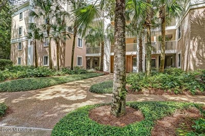 /international/us/2104-beach-wood-road-fernandina-beach-fl-110100948407/